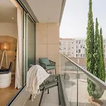 Διαμέρισμα Circeo - 2 Bedrooms And Balcony In Alvalade *