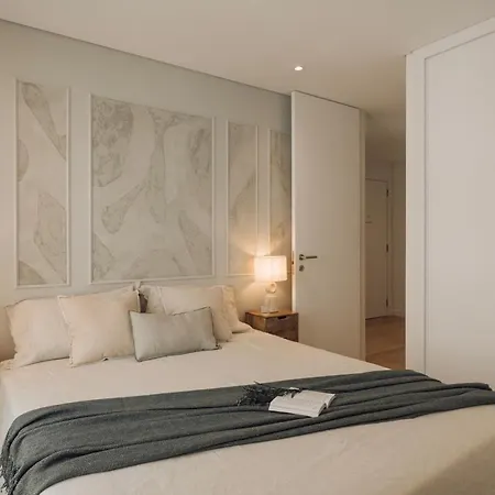 Circeo - 2 Bedrooms And Balcony In Alvalade