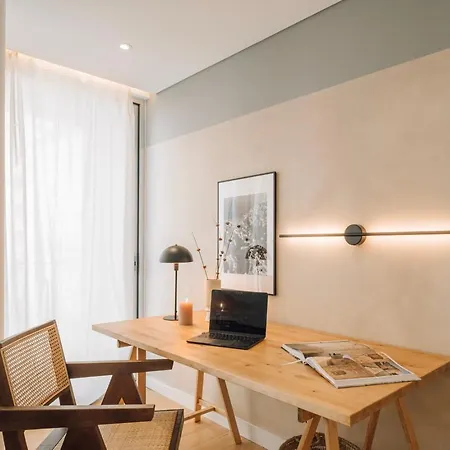 Circeo - 2 Bedrooms And Balcony In Alvalade Lissabon