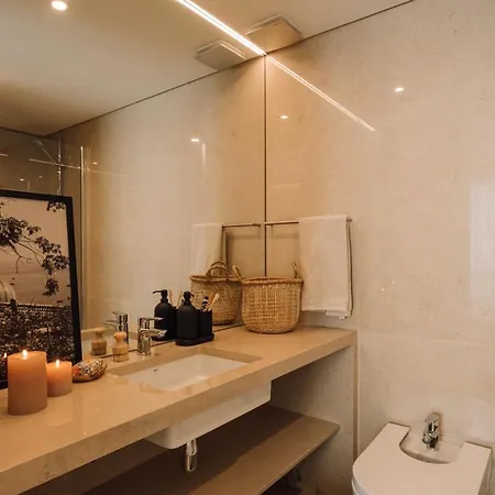 Circeo - 2 Bedrooms And Balcony In Alvalade * Lisbon