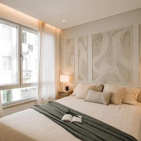 Apartment Circeo - 2 Bedrooms And Balcony In Alvalade *